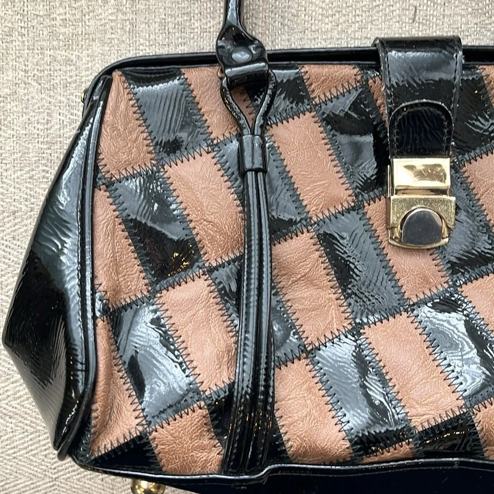 Vintage Black patent and brown patterned handbag in great condition